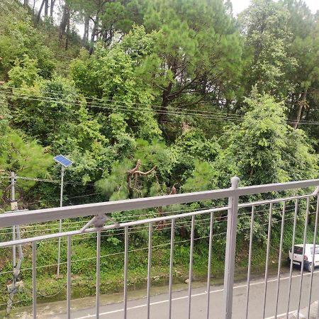 Hotel Amandeep Dharamshala Dış mekan fotoğraf