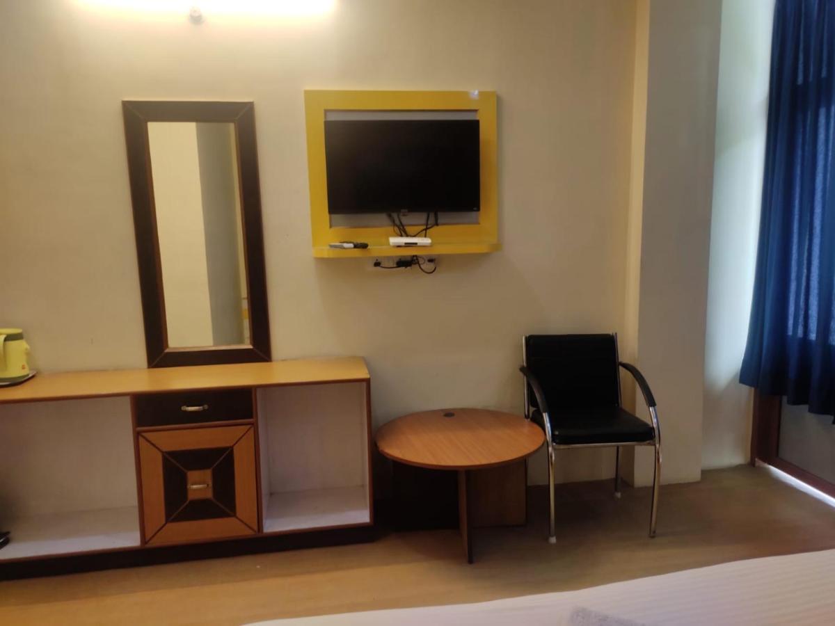 Hotel Amandeep Dharamshala Dış mekan fotoğraf