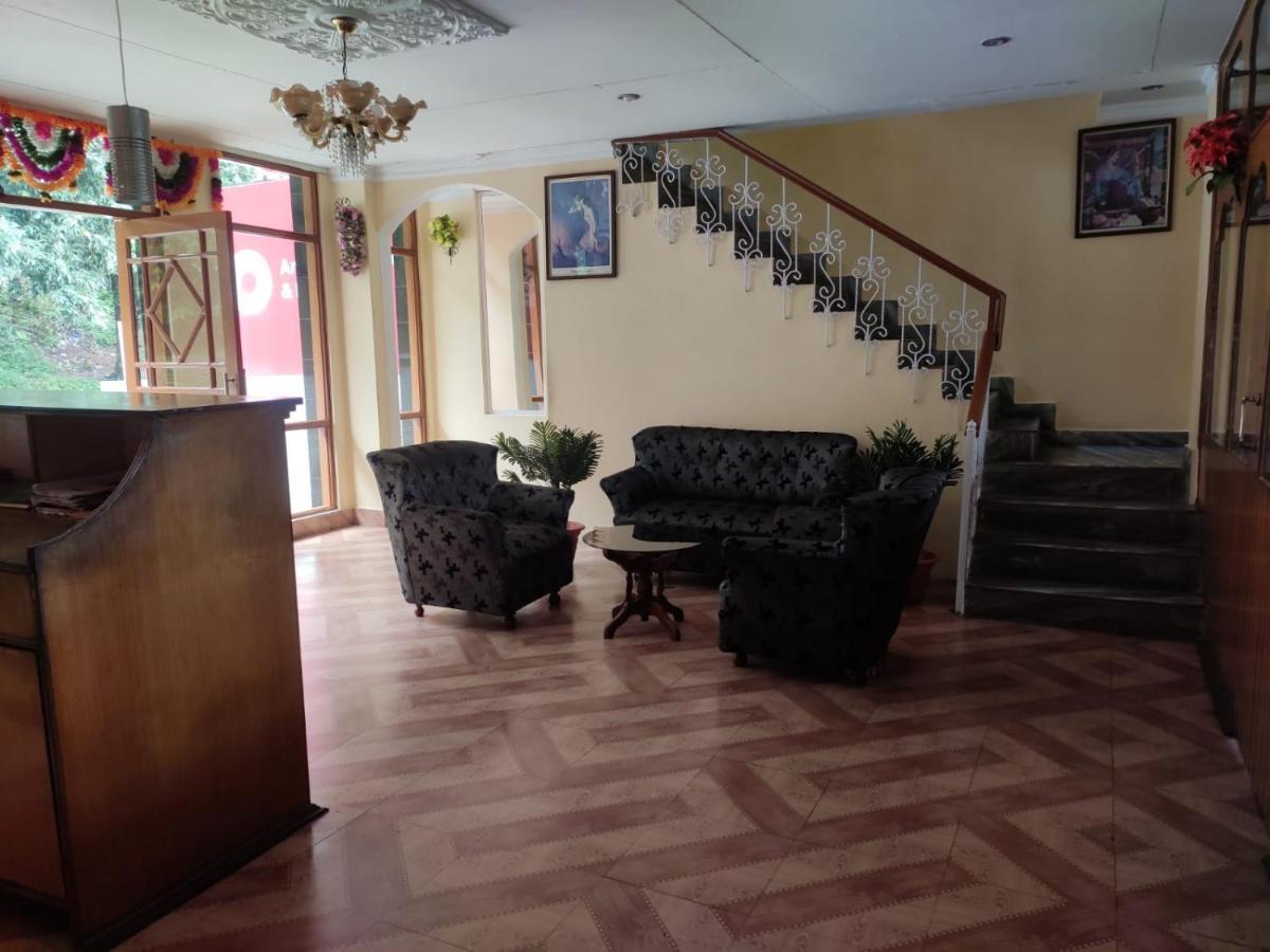 Hotel Amandeep Dharamshala Dış mekan fotoğraf